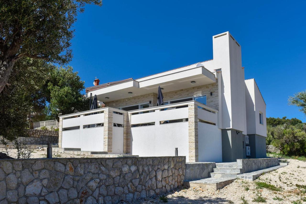 Moderner Bungalow Mit Meerblick Lun  Exterior photo