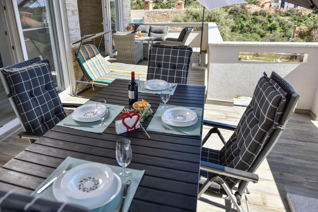 Moderner Bungalow Mit Meerblick Lun  Exterior photo